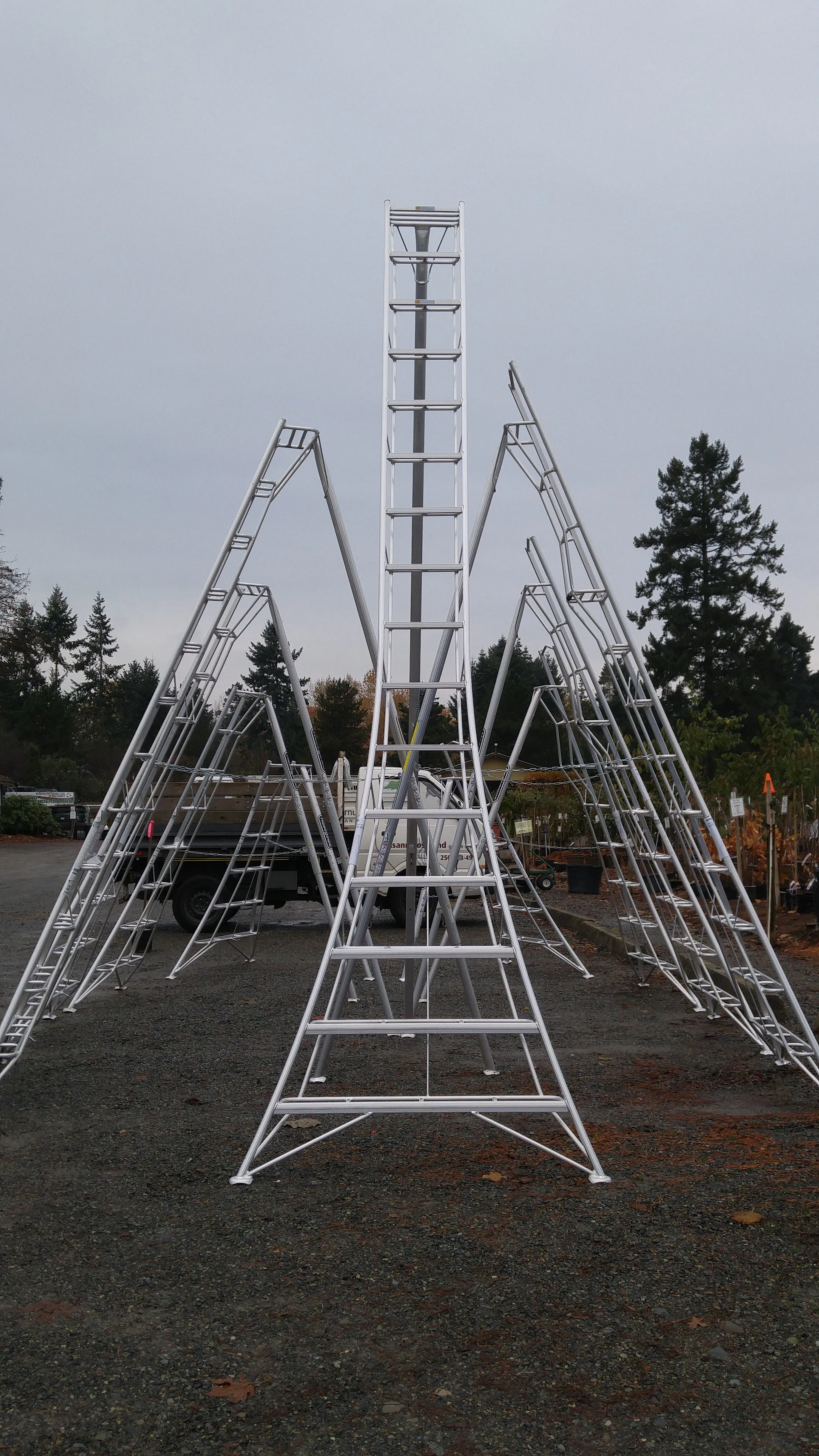 16' Original Tripod Ladder