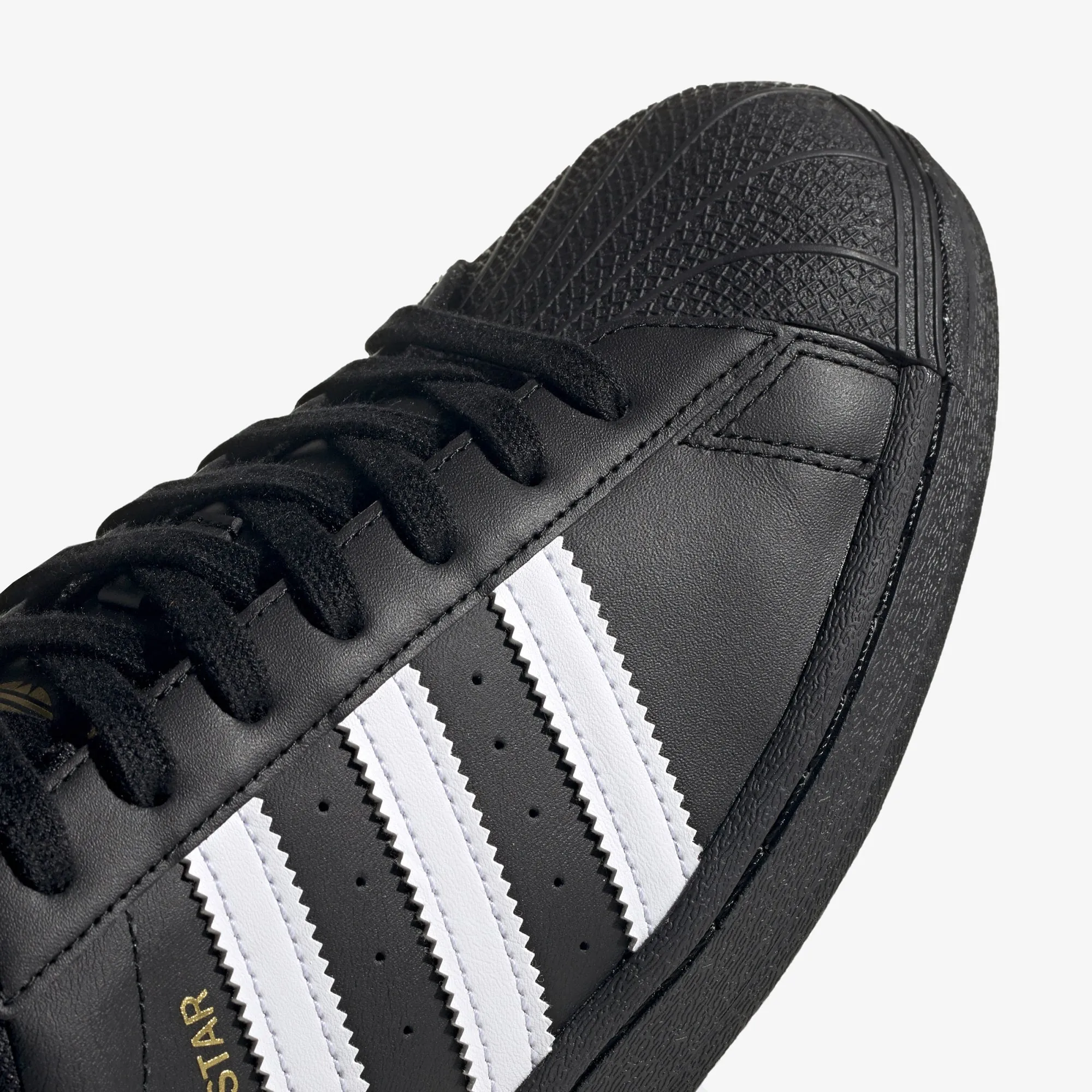 Adidas Originals | SUPERSTAR  { CORE BLACK/CLOUD WHITE