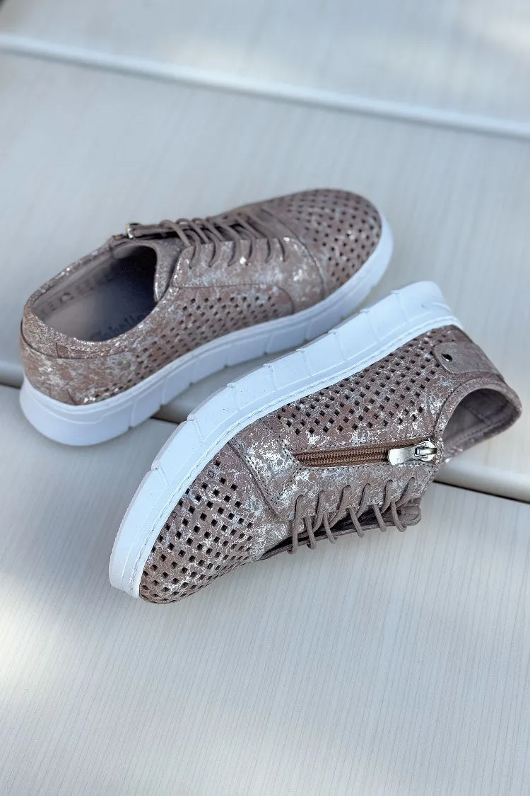 EG172P Printed Sneakers in Taupe