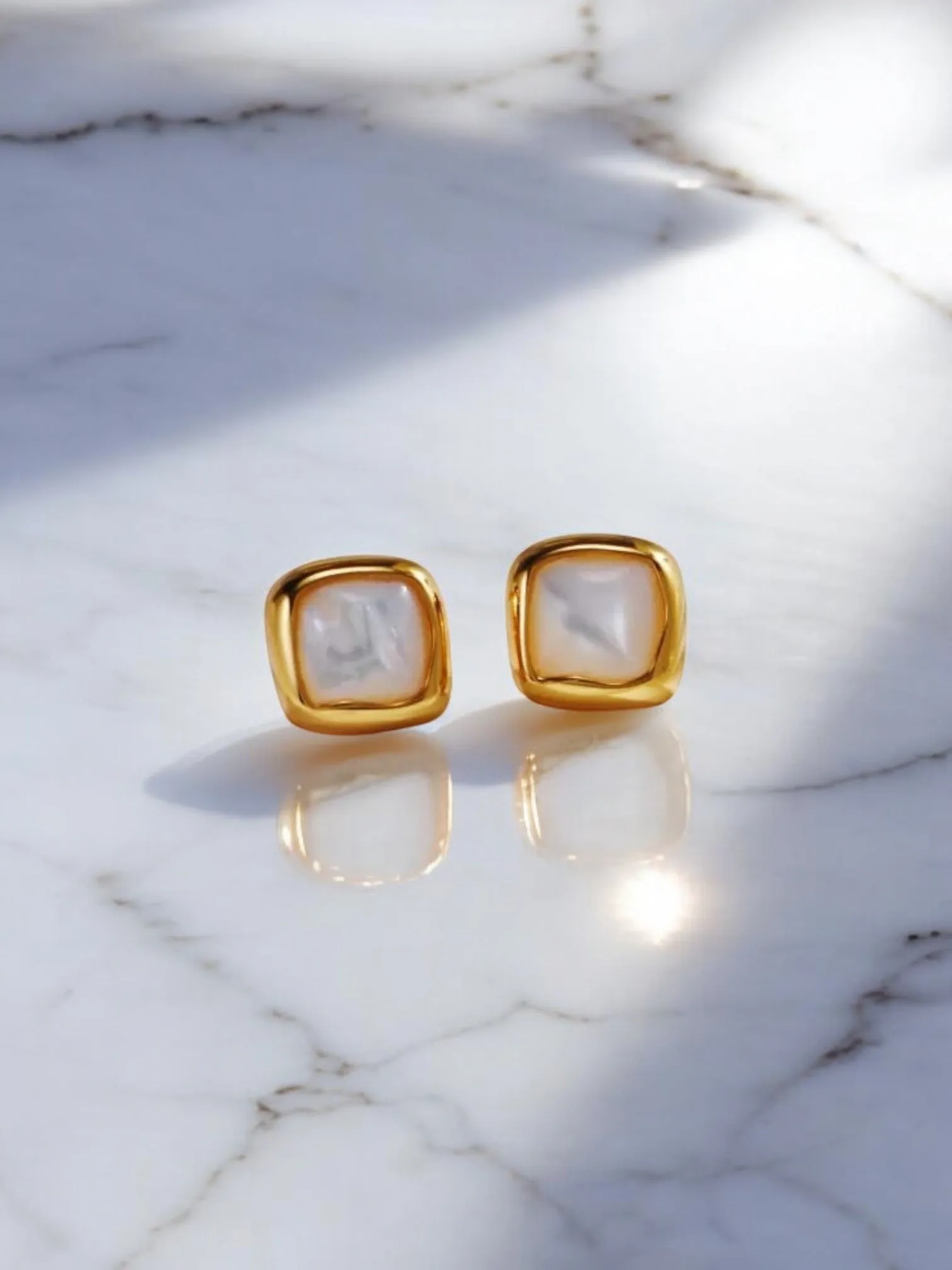 Emanuela - Minimalist Mother-Of-Pearl Stud Earrings