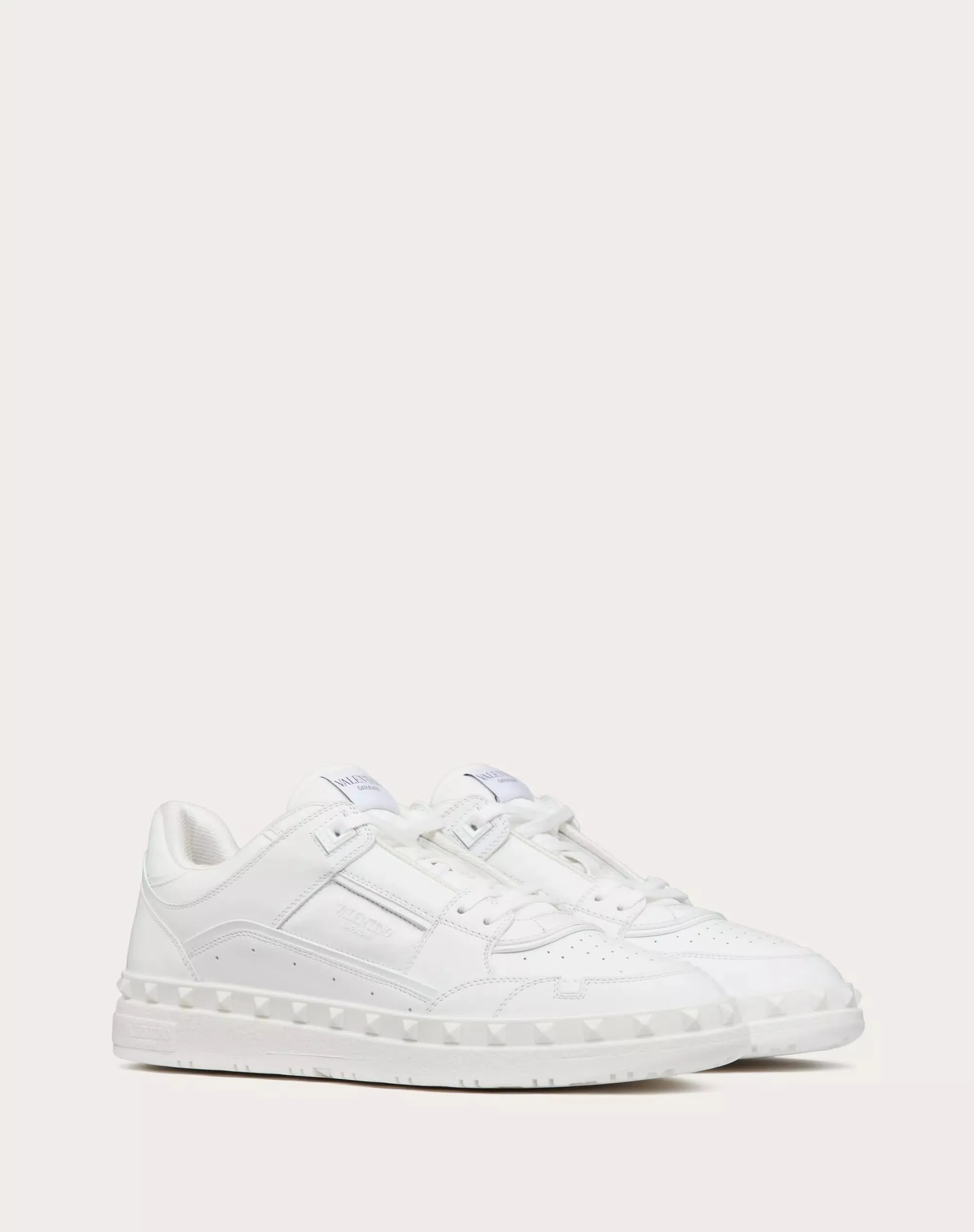 Freedots Low-Top Leather Sneakers