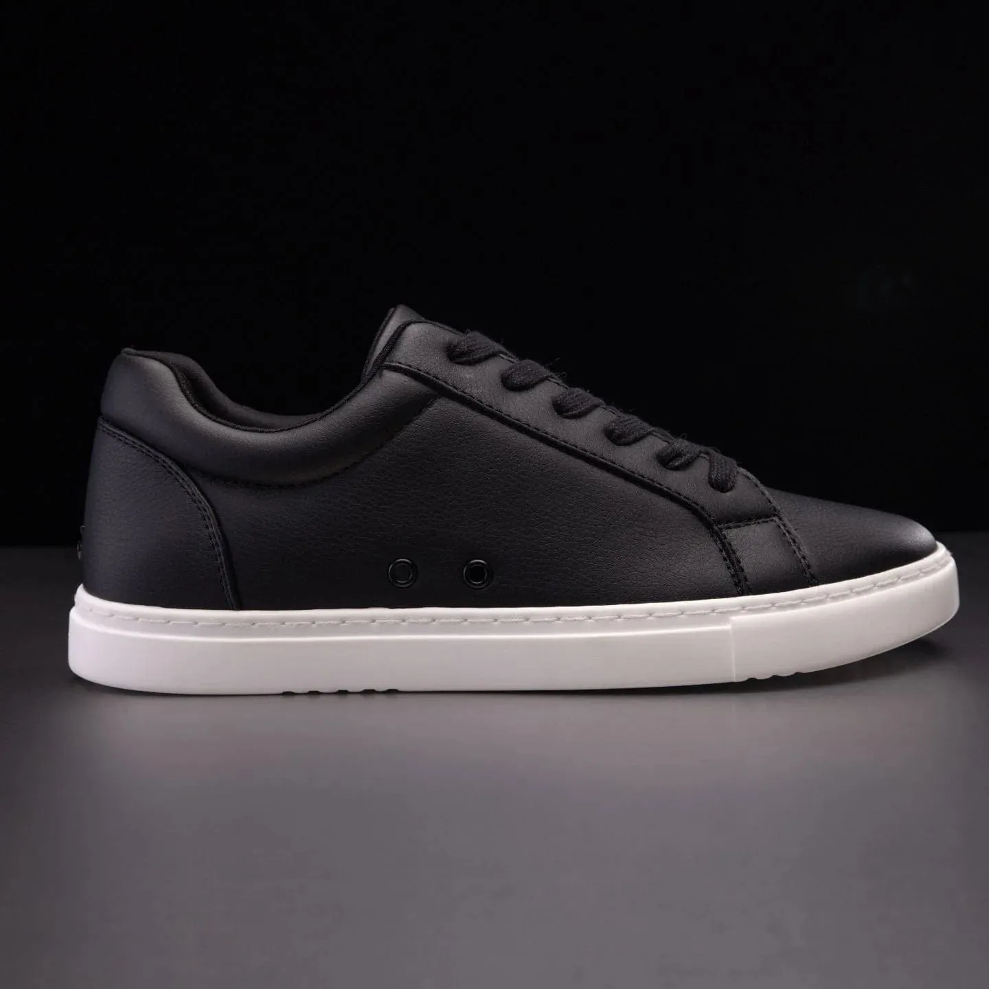 Fuego - Low Top Black