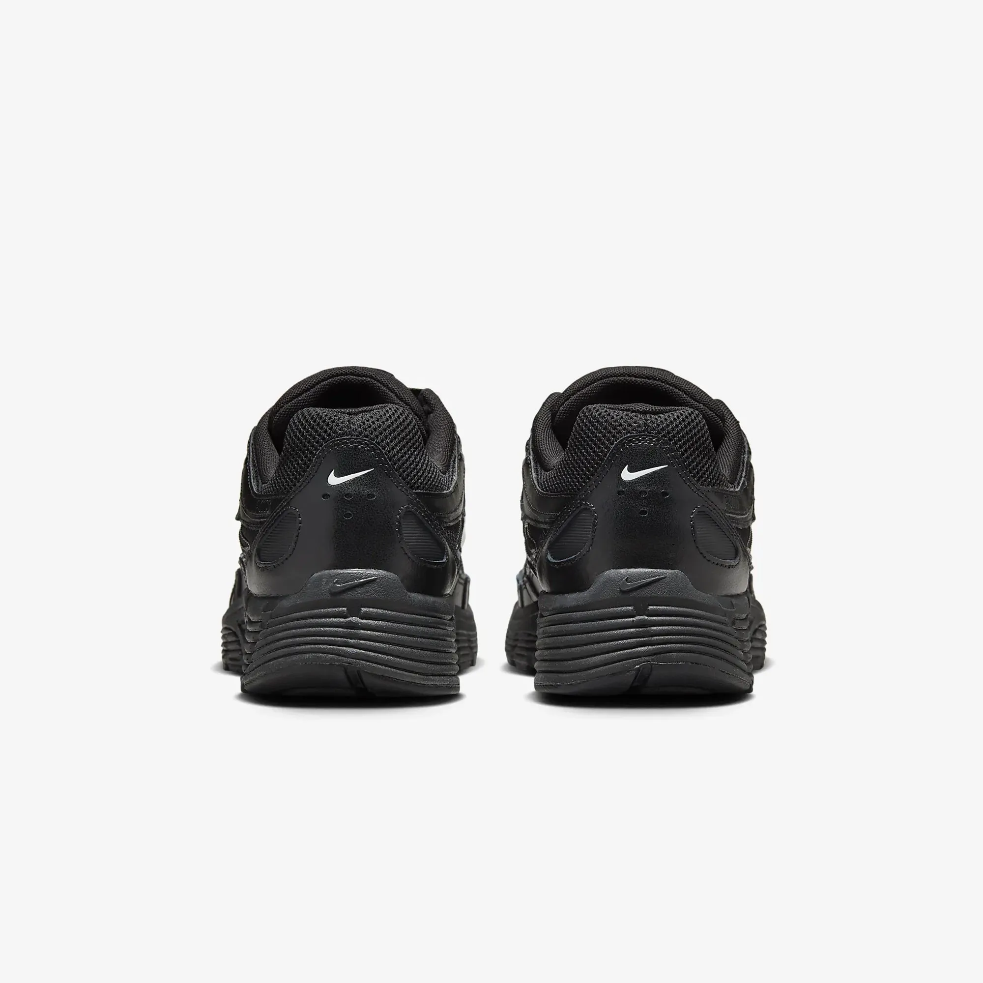 Nike | P-6000  { BLACK/WHITE-BLACK-BLACK