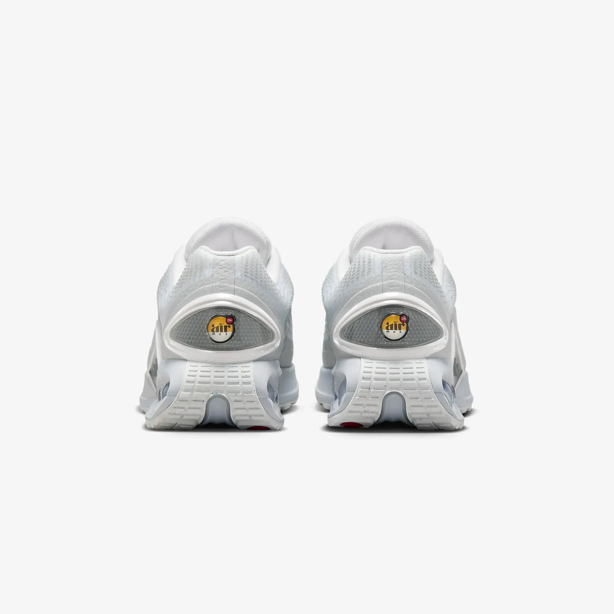 Nike | WMN'S AIR MAX DN  { WHITE/METALLIC SILVER-PURE PLATINUM