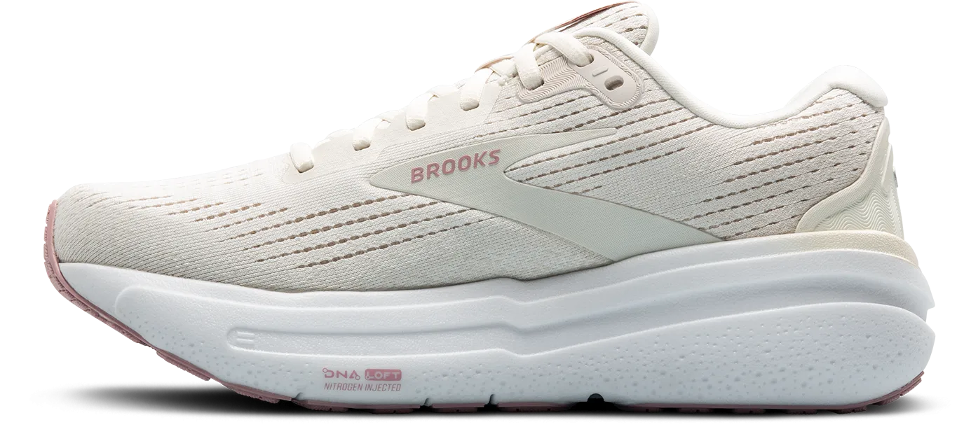 Women's Ghost Max 2 (190 - Coconut Milk/Gray/Zephyr)