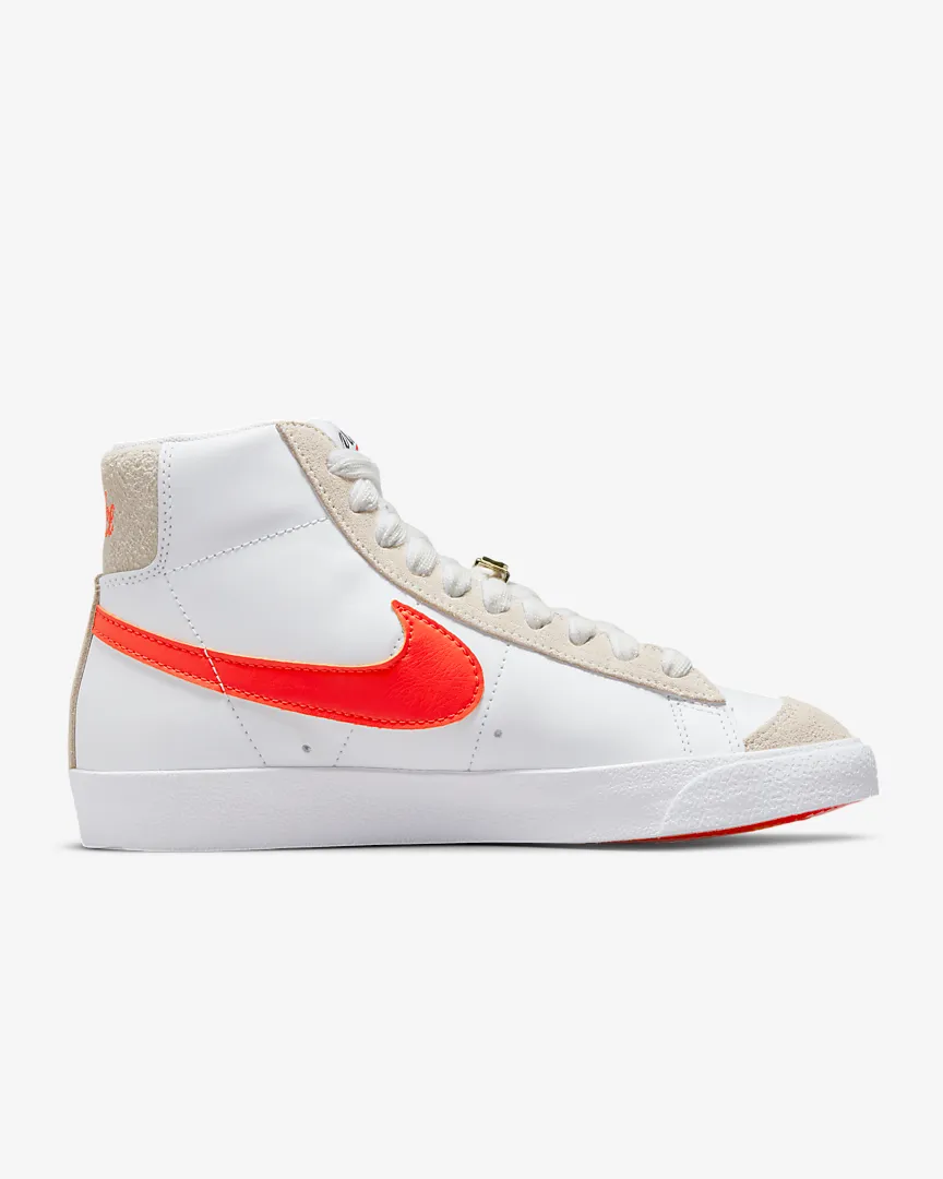 Women's Nike Blazer Mid '77 SE White Orange DH6757-100